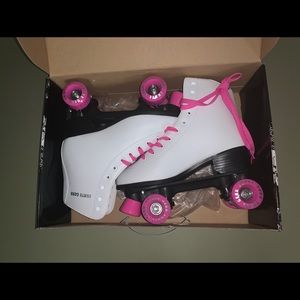 Women’s Skates/Rollerskates